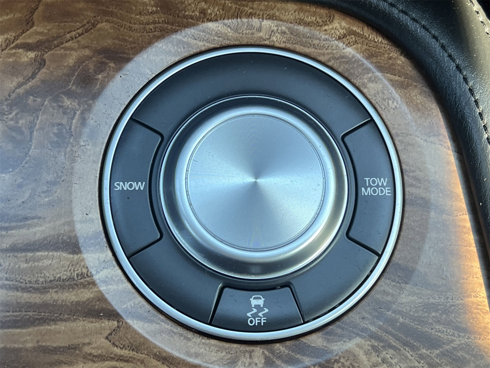 2021 Nissan Armada SL photo 9