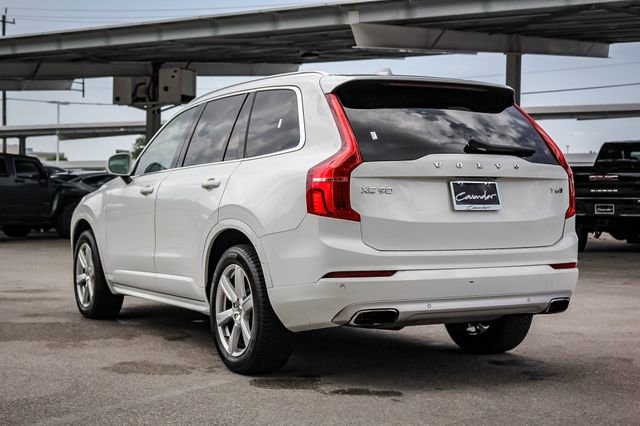 2021 Volvo XC90 Momentum photo 5