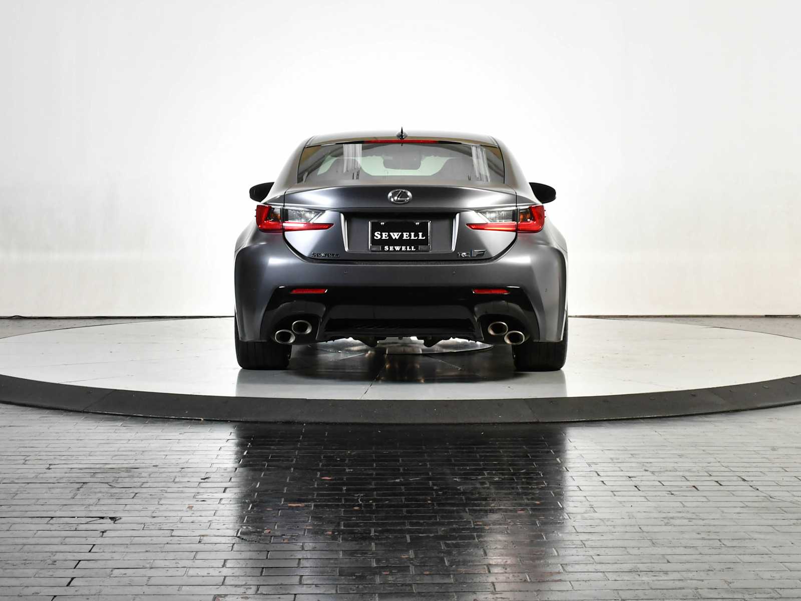 2019 Lexus RC F photo 4