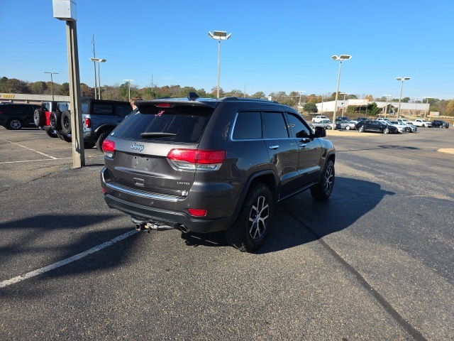2019 Jeep Grand Cherokee Limited photo 2