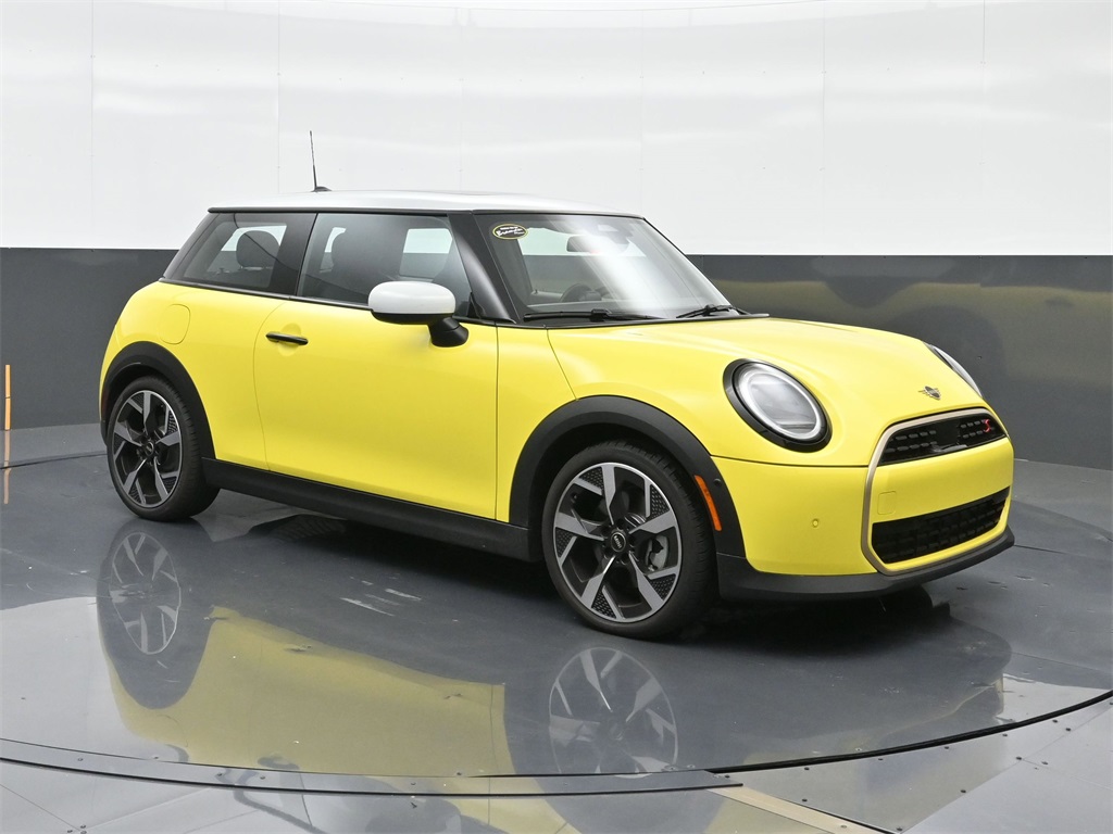 2025 Mini Cooper 2 Door Hardtop S photo 4