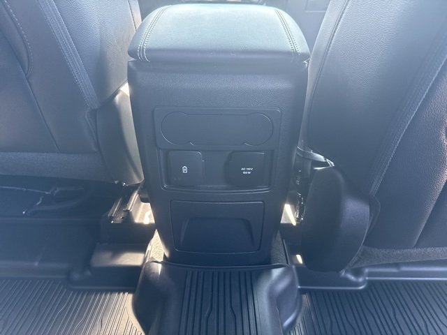 2022 Ford Explorer ST photo 2