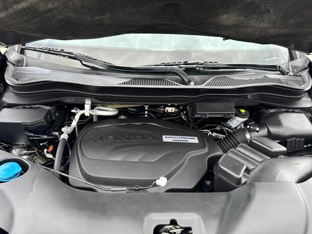 2020 Honda Pilot Touring photo 24