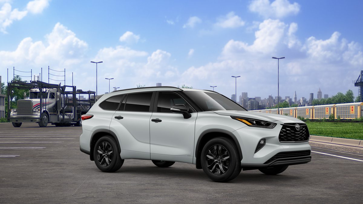 2025 Toyota Highlander Hybrid XLE photo 14