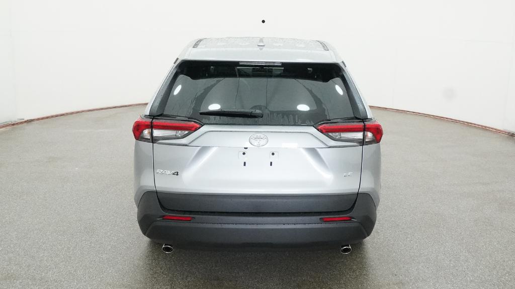 2025 Toyota RAV4 LE photo 18