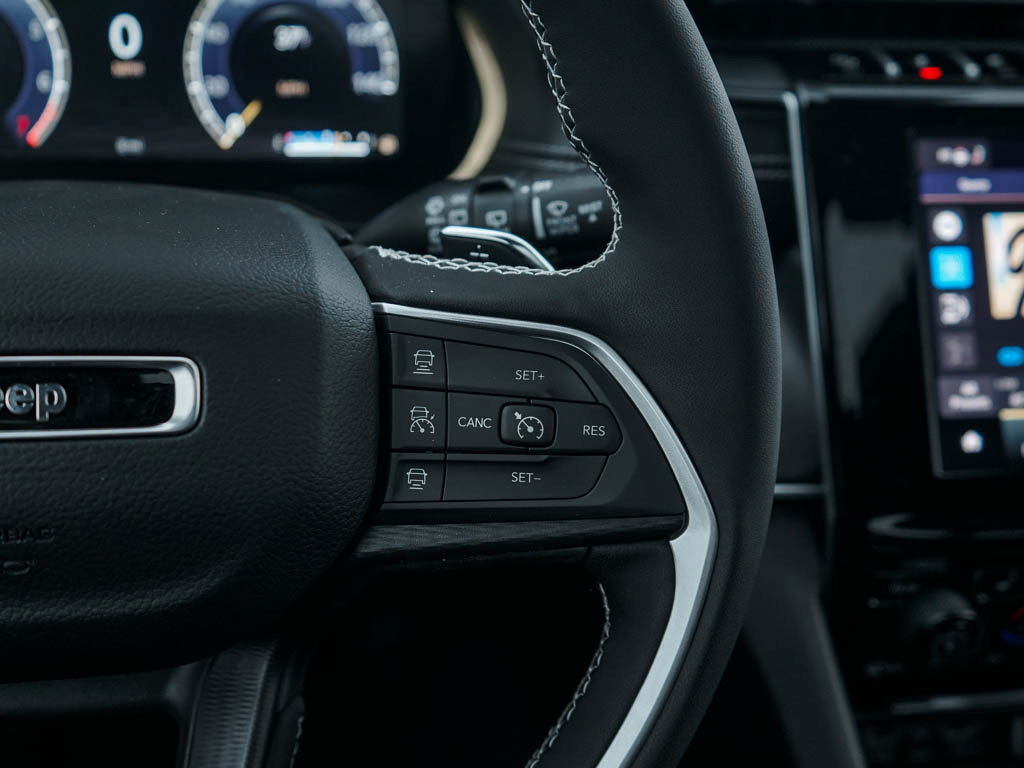 2025 Jeep Grand Cherokee Laredo X photo 20