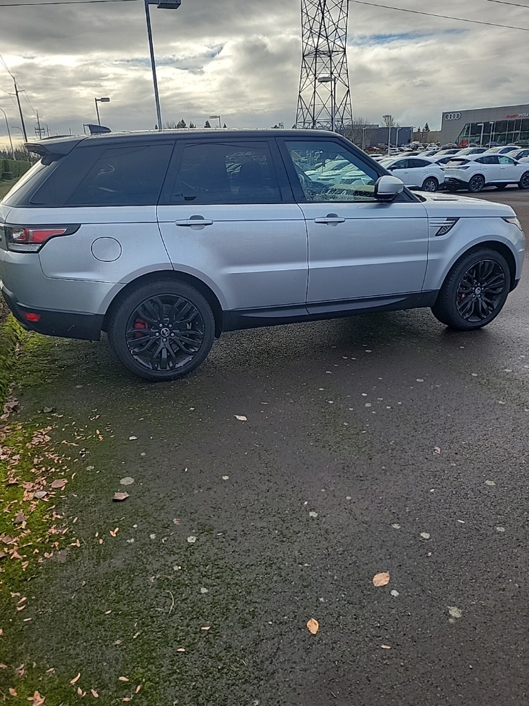 2017 Land Rover Range Rover Sport SuperCharged photo 3