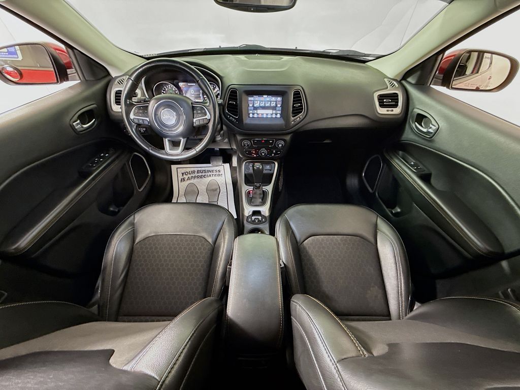 2020 Jeep Compass Latitude photo 19