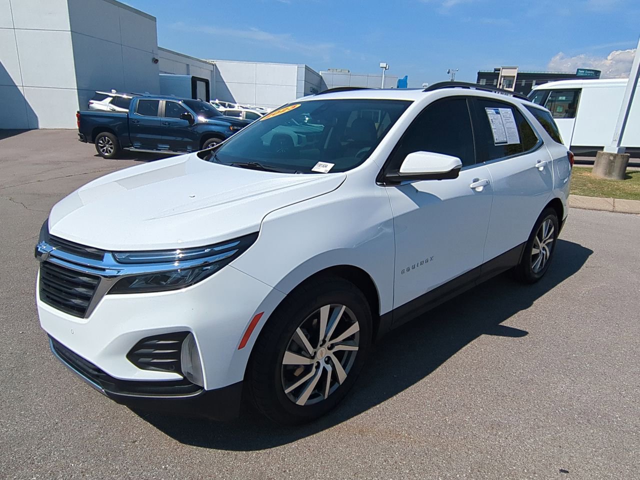 2023 Chevrolet Equinox LT photo 4