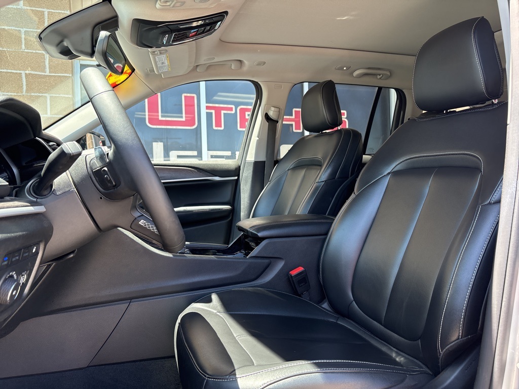 2023 Jeep Cherokee 4xe photo 11