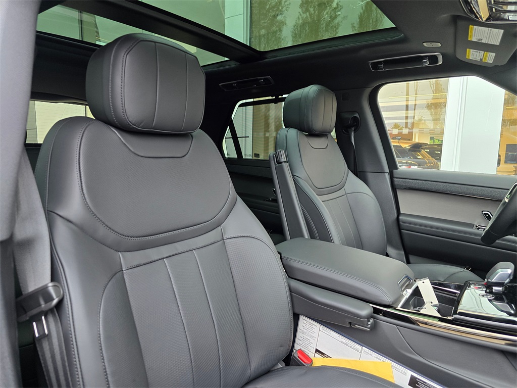 2025 Land Rover Range Rover Sport SE photo 29