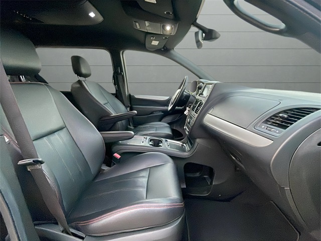 2018 Dodge Grand Caravan GT photo 14