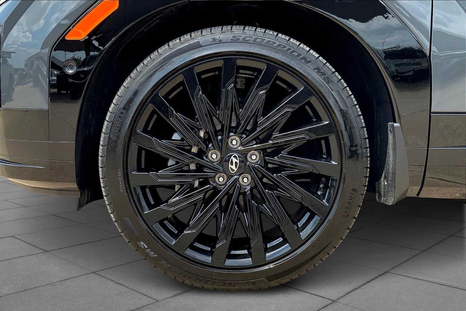 2025 Hyundai Santa Fe Calligraphy photo 10