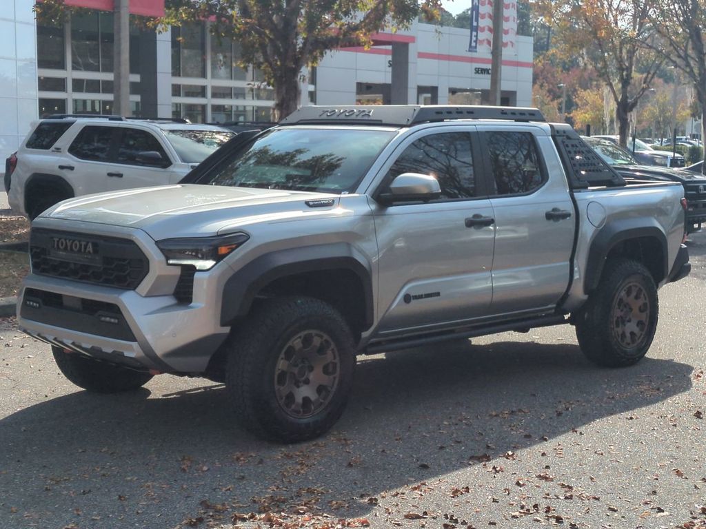 2025 Toyota Tacoma Trailhunter's photo