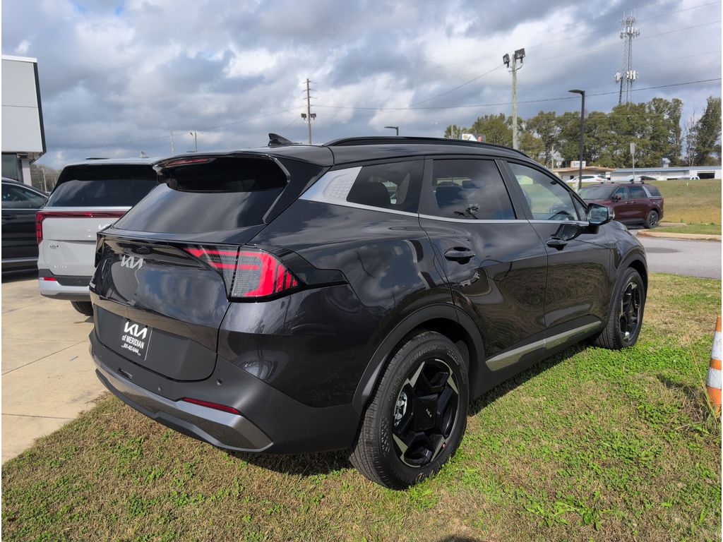 2026 Kia Sportage EX photo 3
