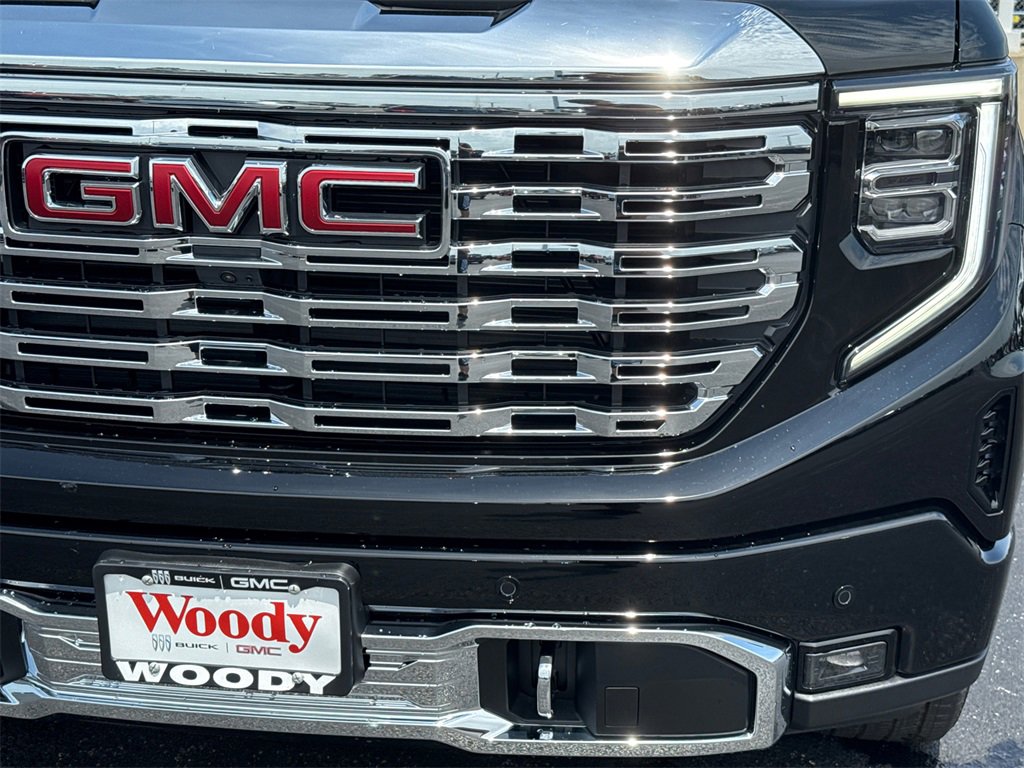 2025 Gmc Sierra Denali photo 10