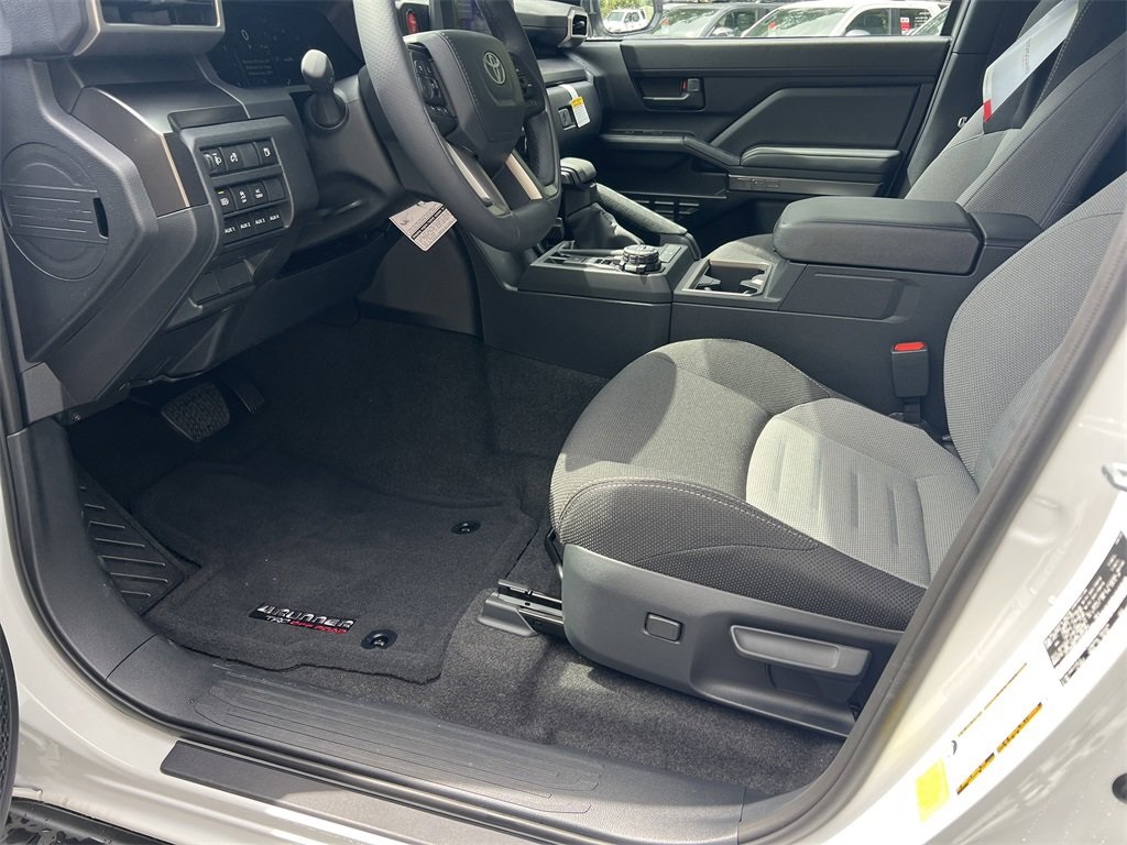 2025 Toyota 4Runner photo 9
