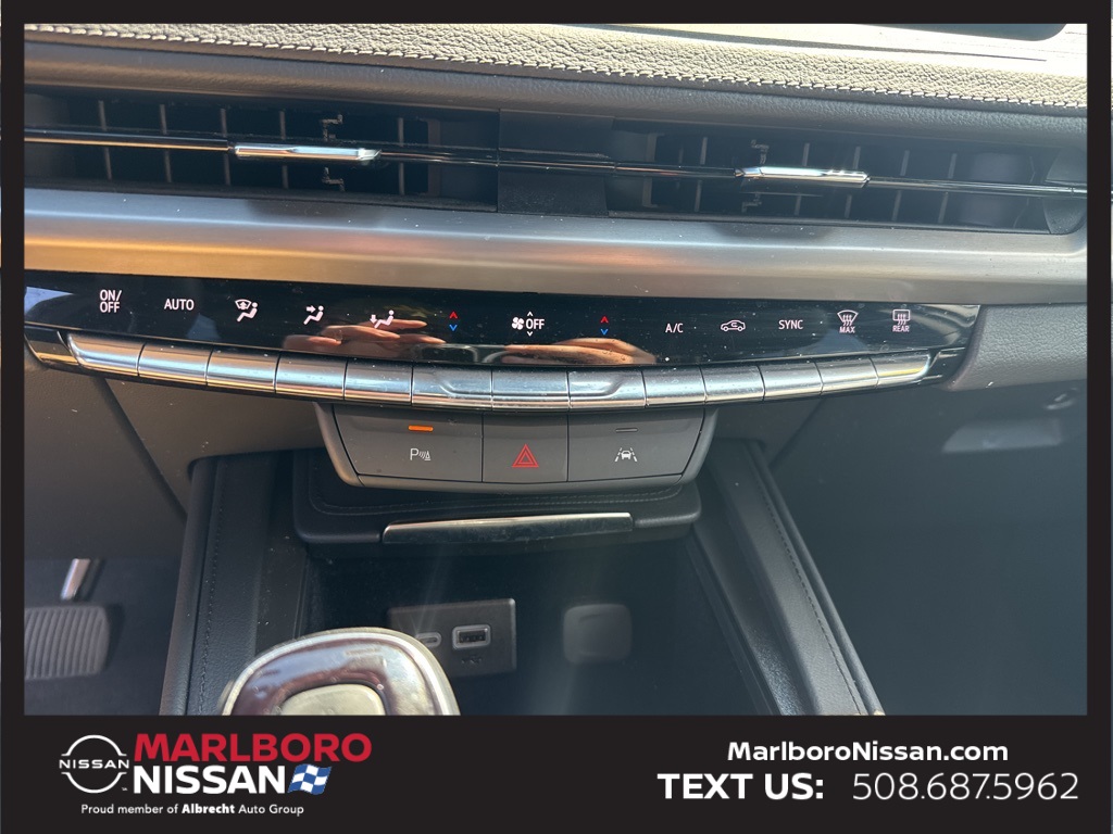 2025 Cadillac XT4 Premium Luxury photo 23