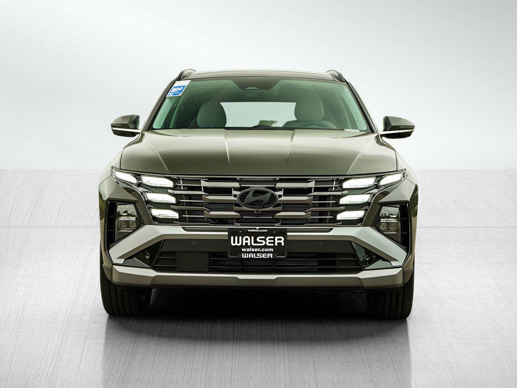 2025 Hyundai Tucson Limited photo 2
