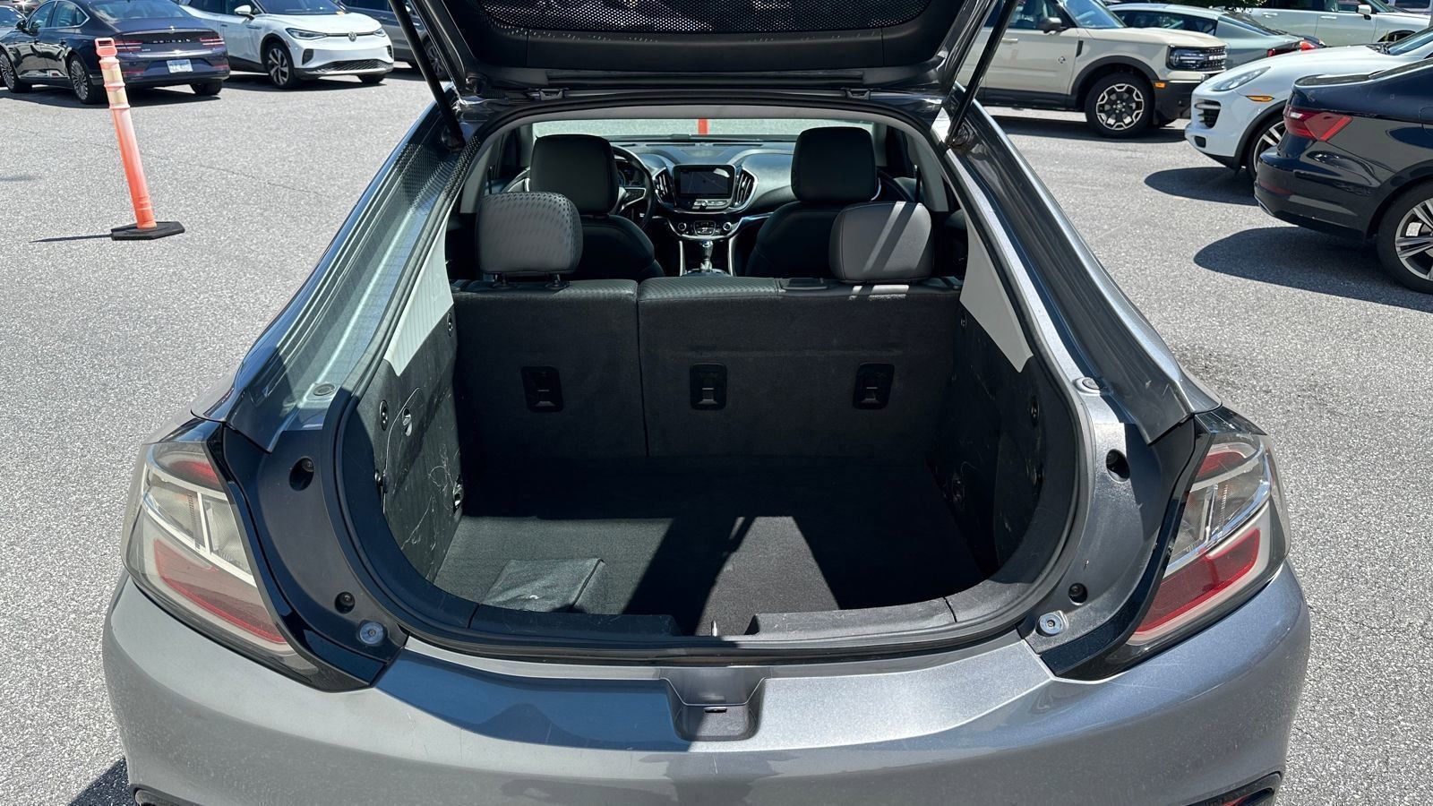 2018 Chevrolet Volt Premier photo 15