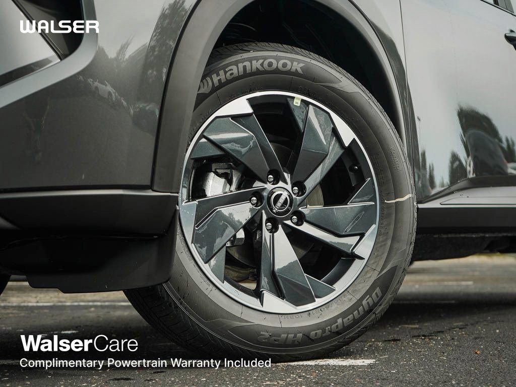 2026 Nissan Rogue SV photo 5