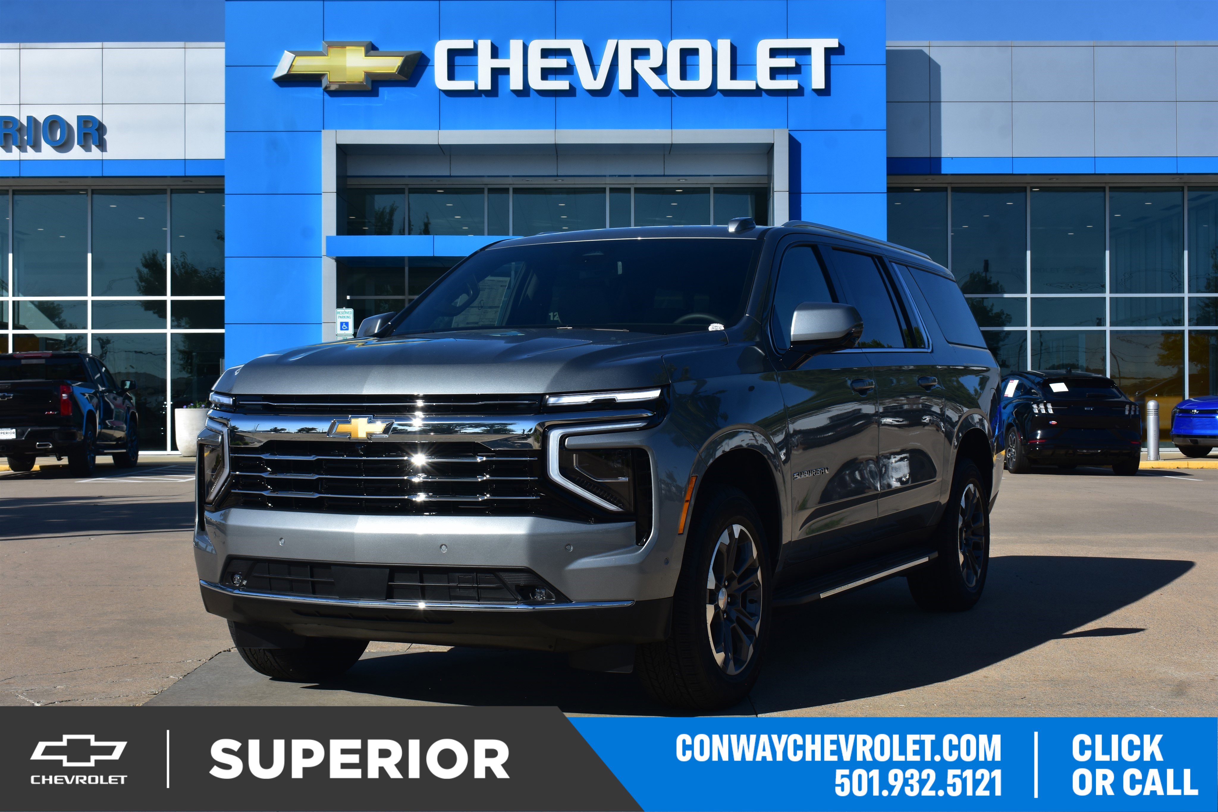 2026 Chevrolet Suburban LT's photo