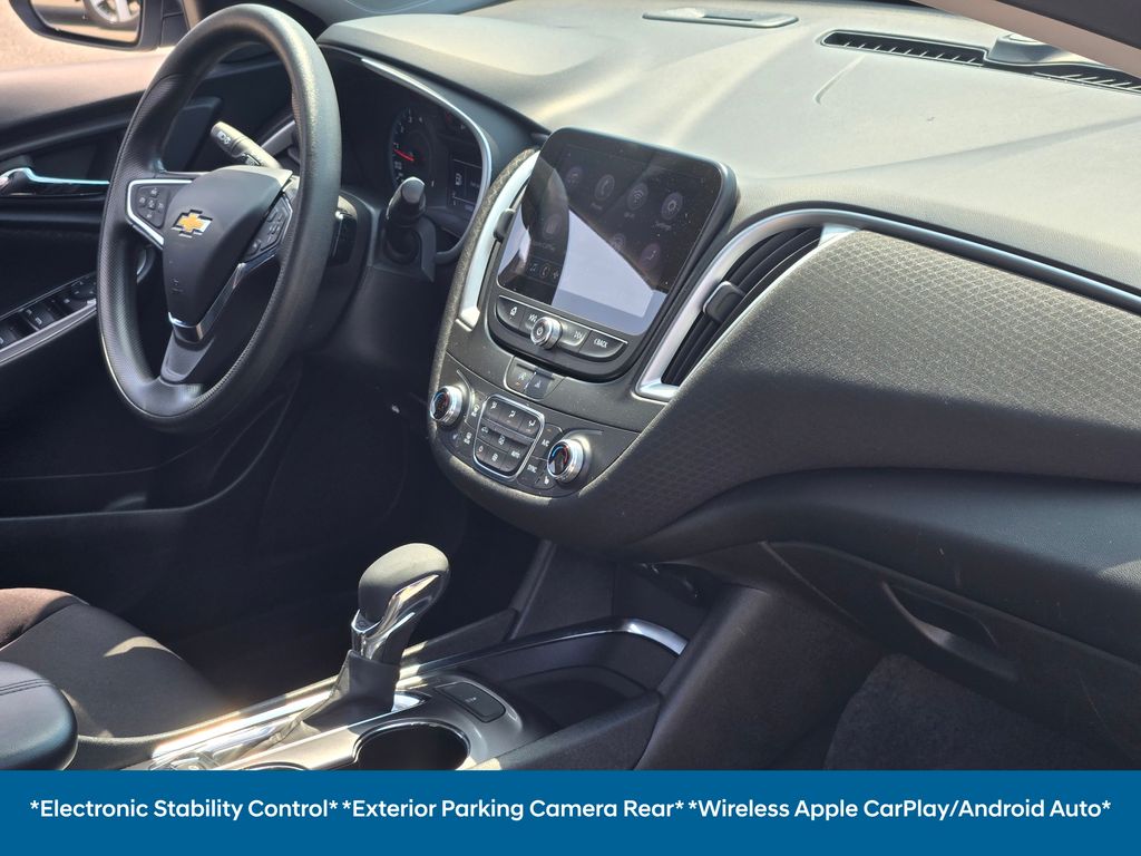 2023 Chevrolet Malibu 1LT photo 4