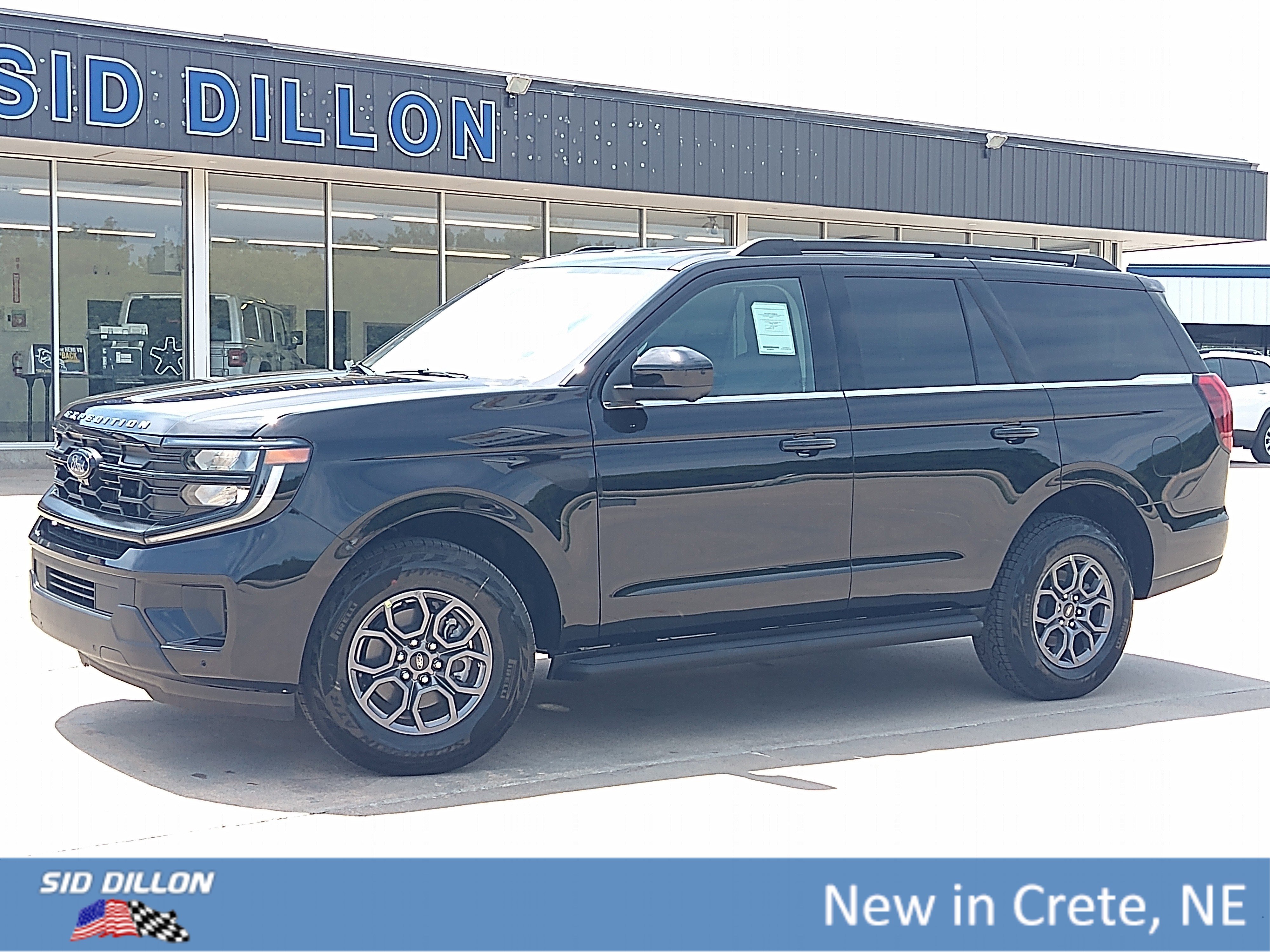 2025 Ford Expedition Active's photo