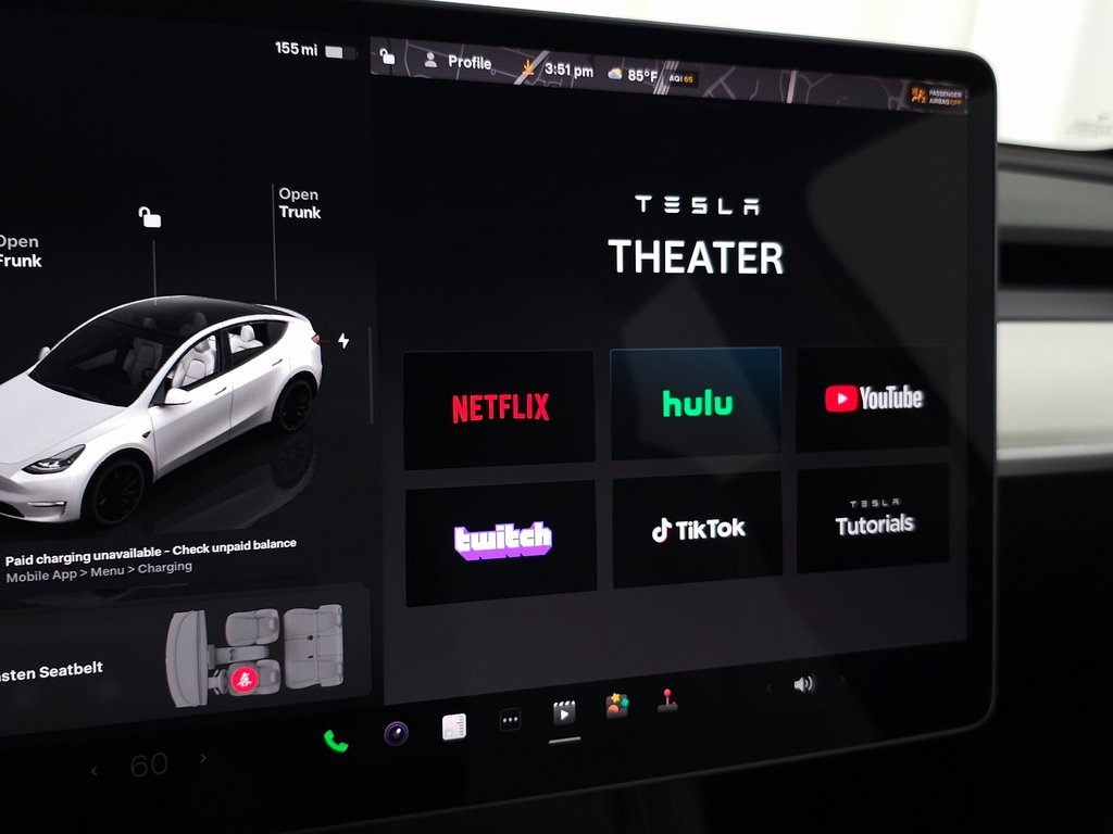 2023 Tesla Model Y Performance photo 24