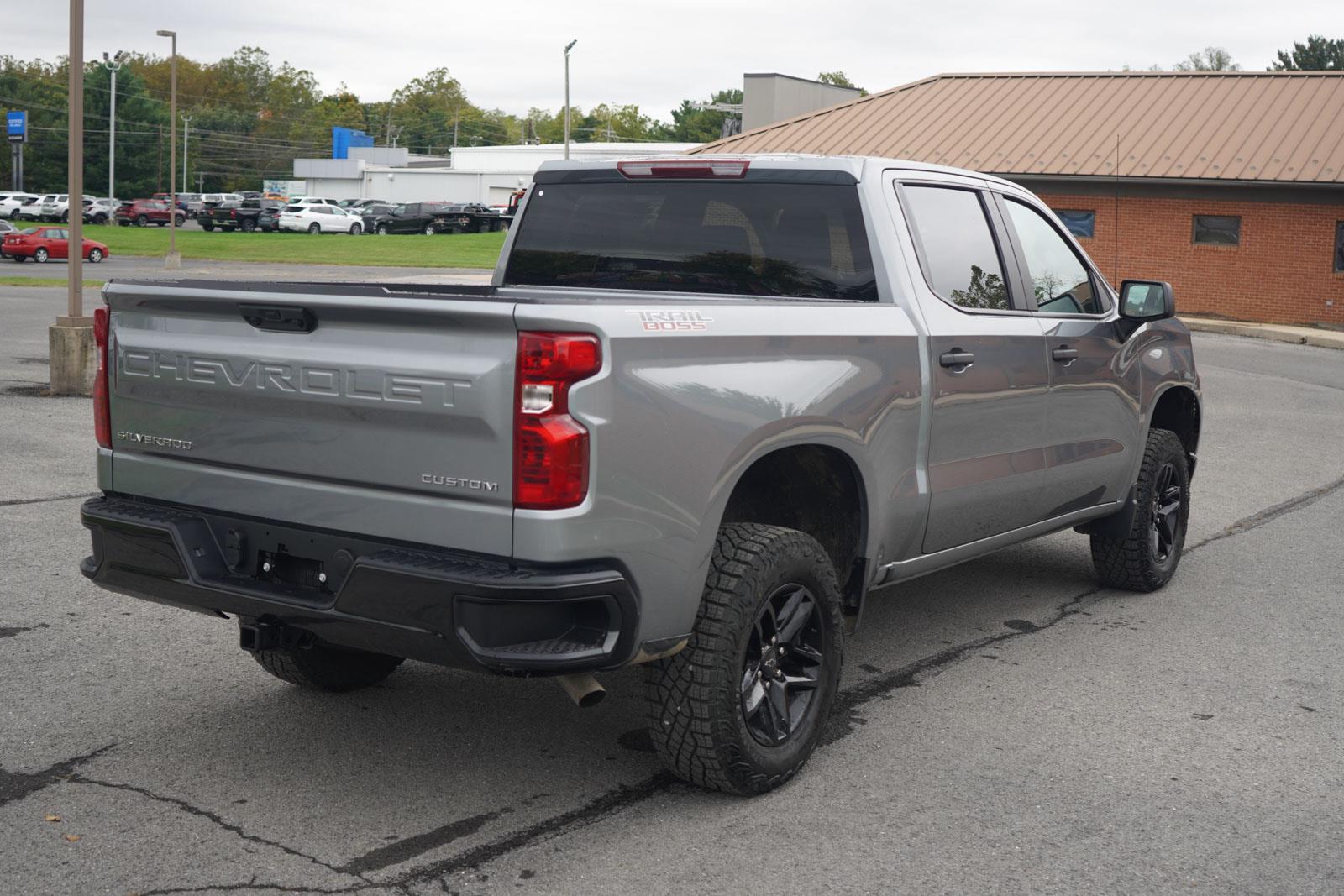 2026 Chevrolet Silverado 1500 Custom Trail Boss photo 3
