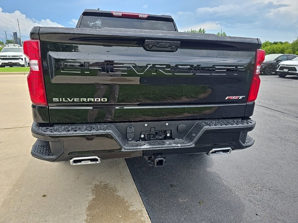 2026 Chevrolet Silverado 1500 RST photo 5