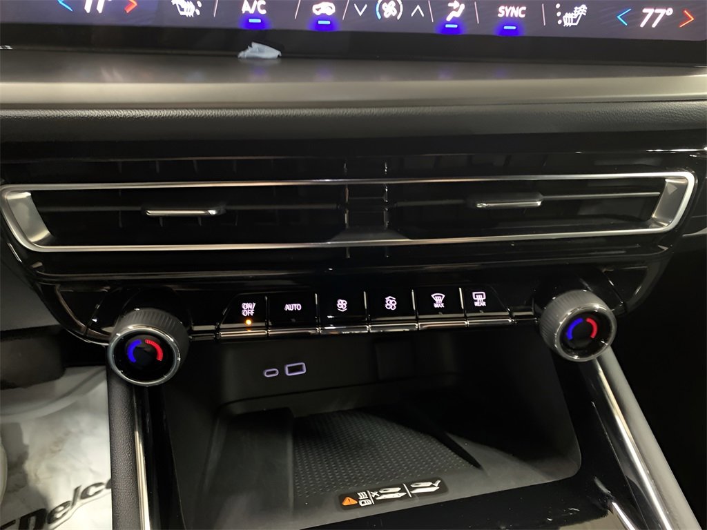 2025 Chevrolet Traverse photo 27