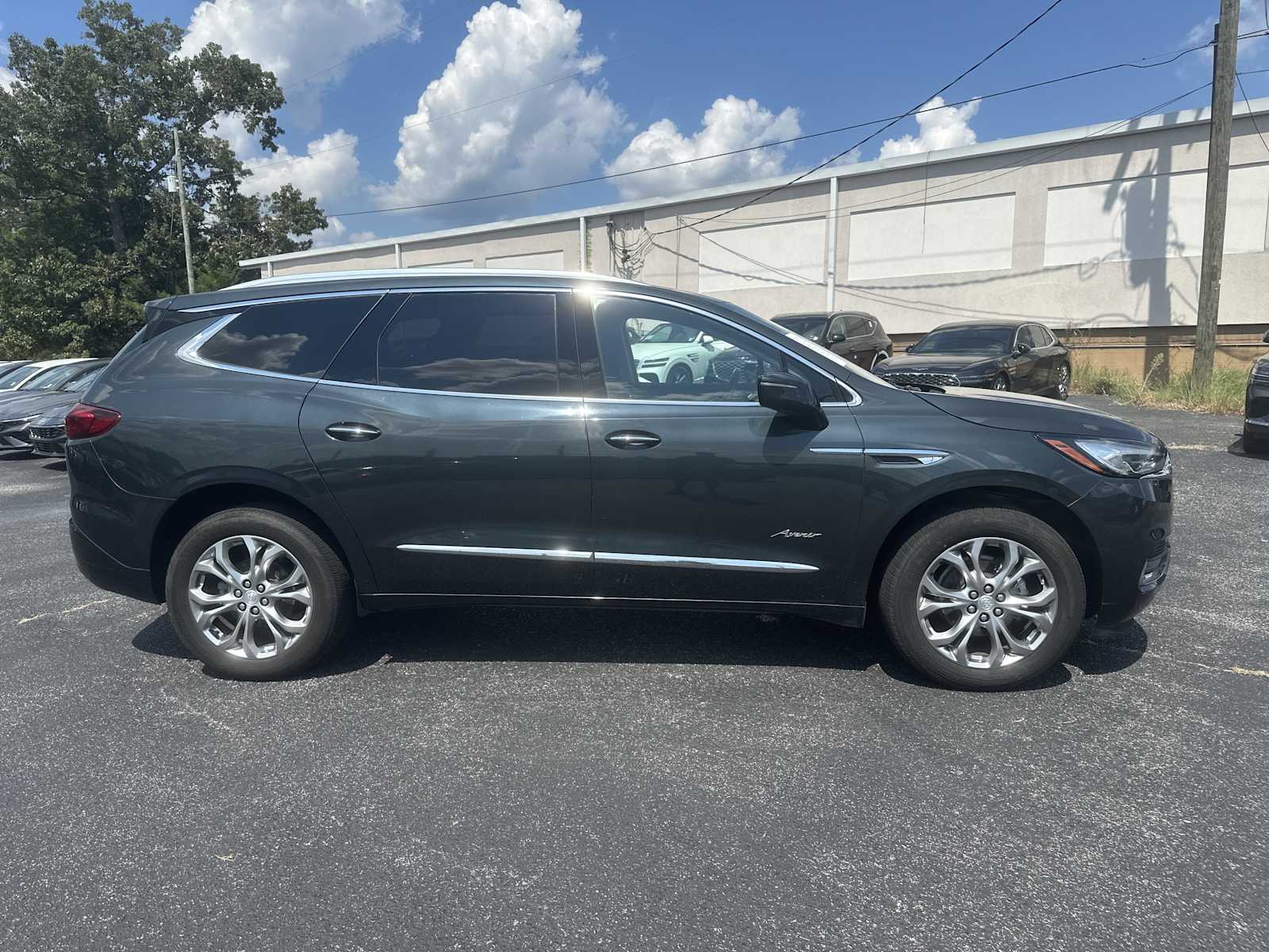 2021 Buick Enclave Avenir photo 3