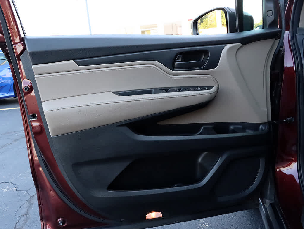 2019 Honda Odyssey EX photo 19