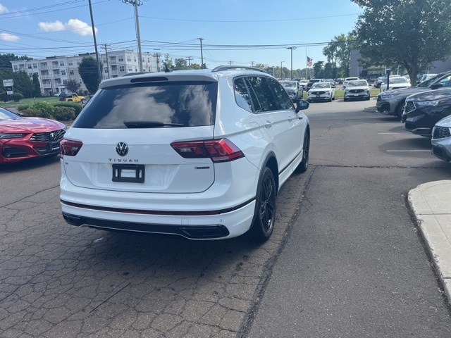 2022 Volkswagen Tiguan SE R-Line Black photo 13