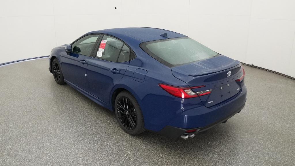 2026 Toyota Camry SE photo 13