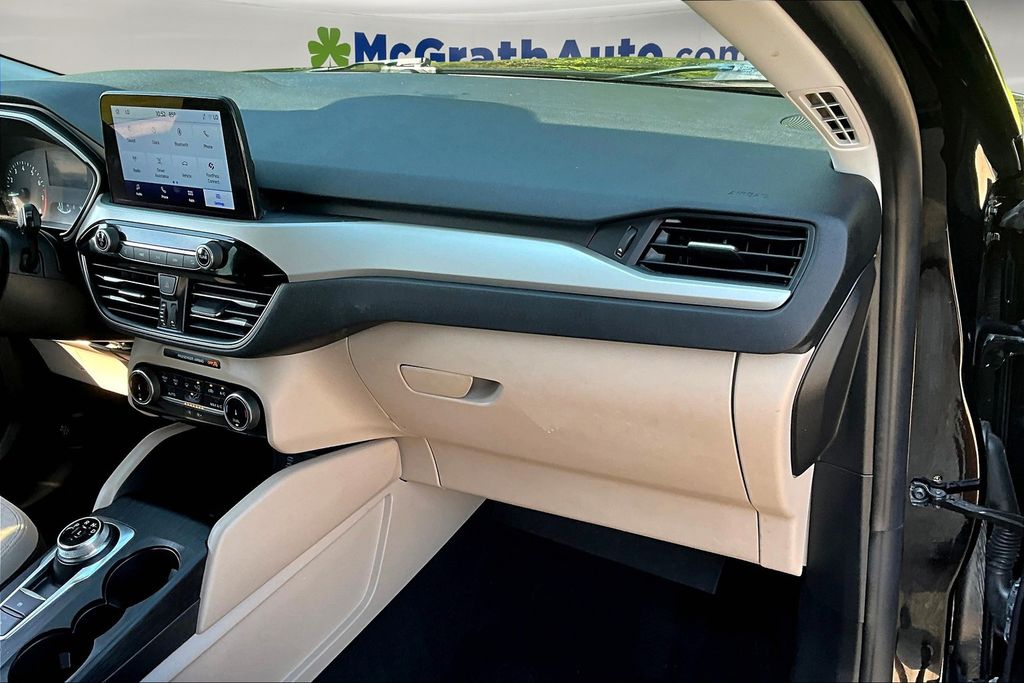 2022 Ford Escape SE photo 22