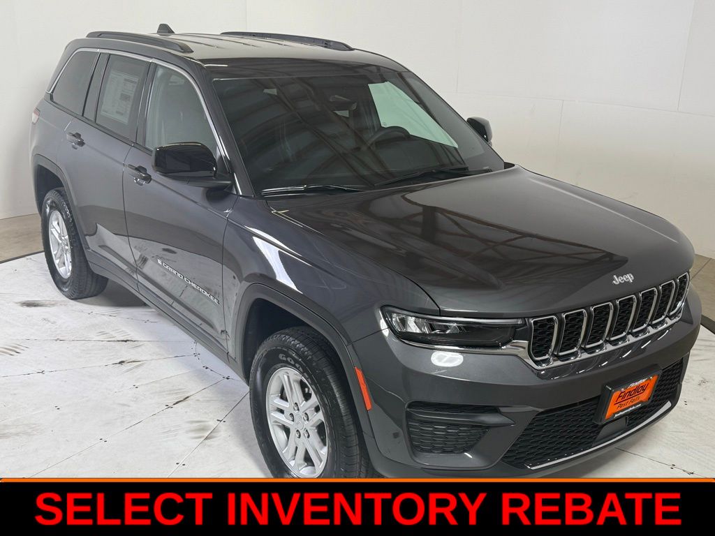 2025 Jeep Grand Cherokee Laredo's photo