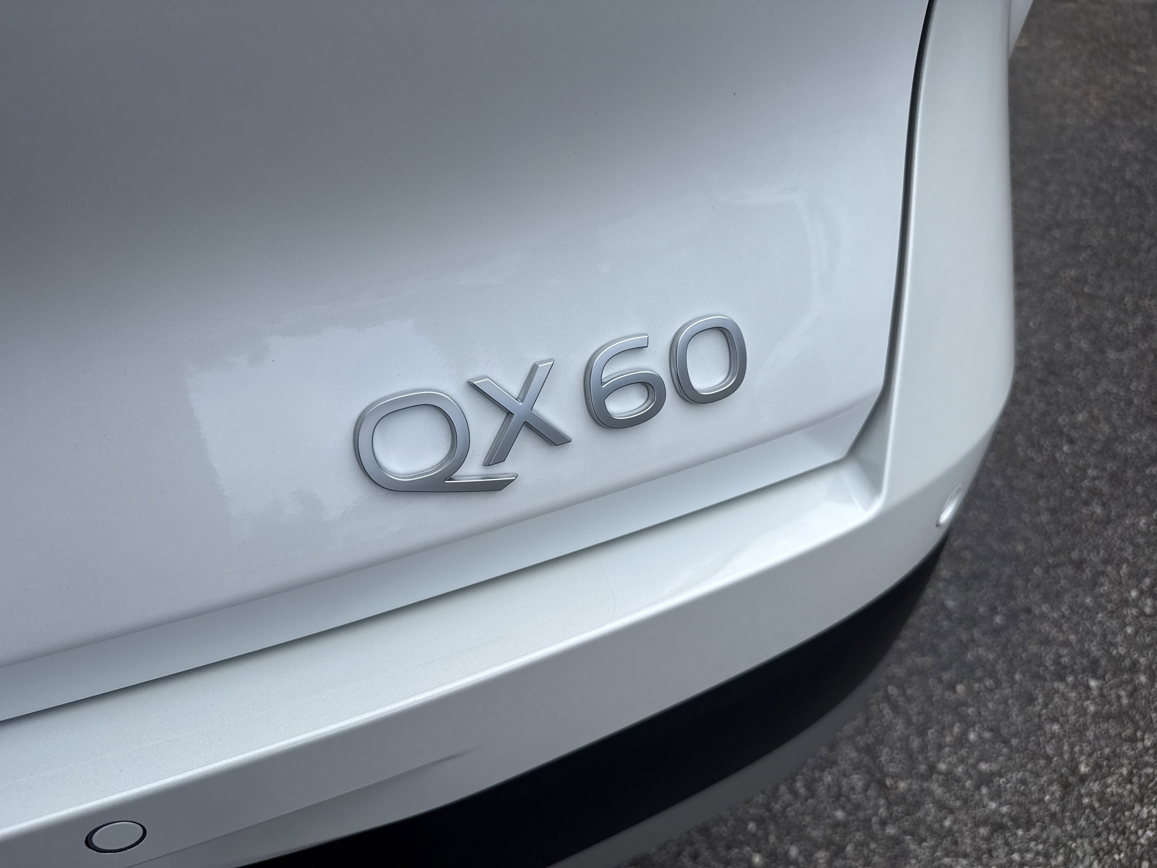 2026 Infiniti QX60 Luxe photo 2