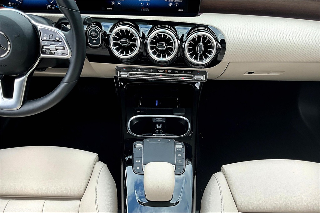 2023 Mercedes Benz CLA 250 4MATIC photo 23