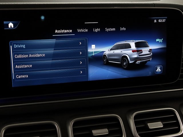 2026 Mercedes Benz GLS 450 4MATIC photo 19