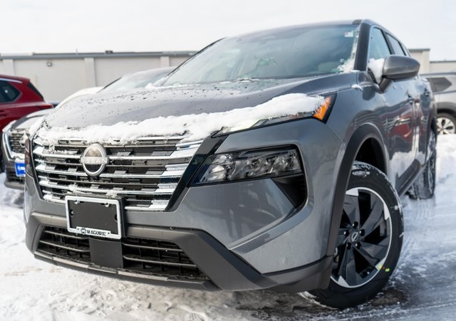 2026 Nissan Rogue SV's photo