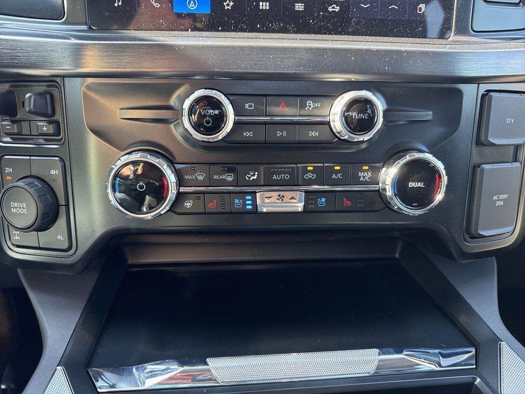 2025 Ford F-250 Lariat photo 34