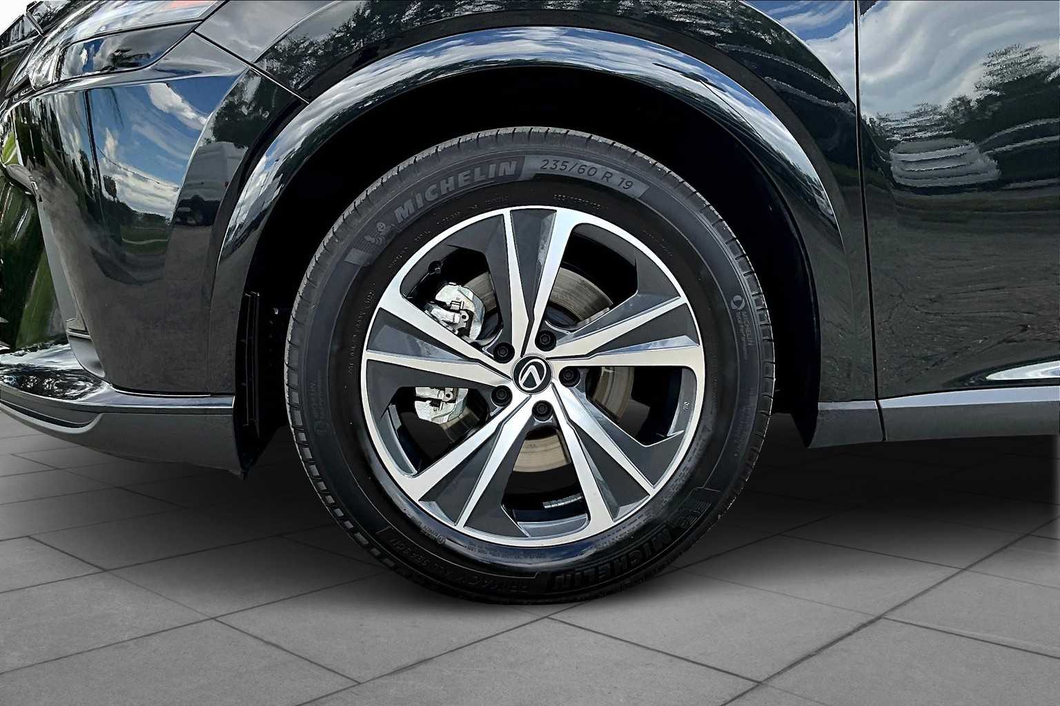 2023 Lexus RX Premium photo 10