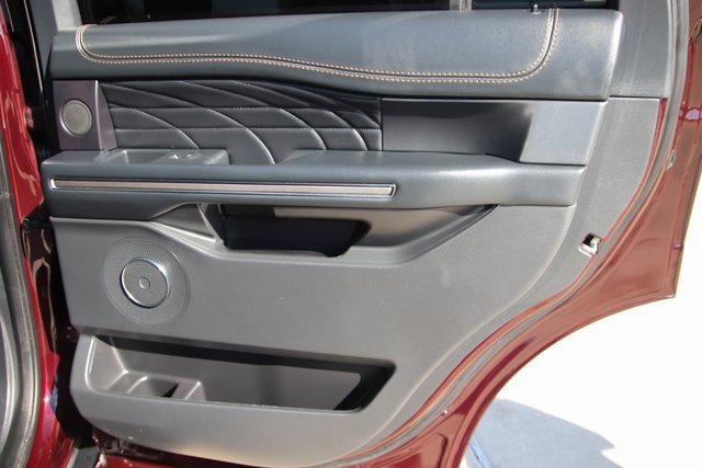 2023 Ford Expedition Platinum photo 10