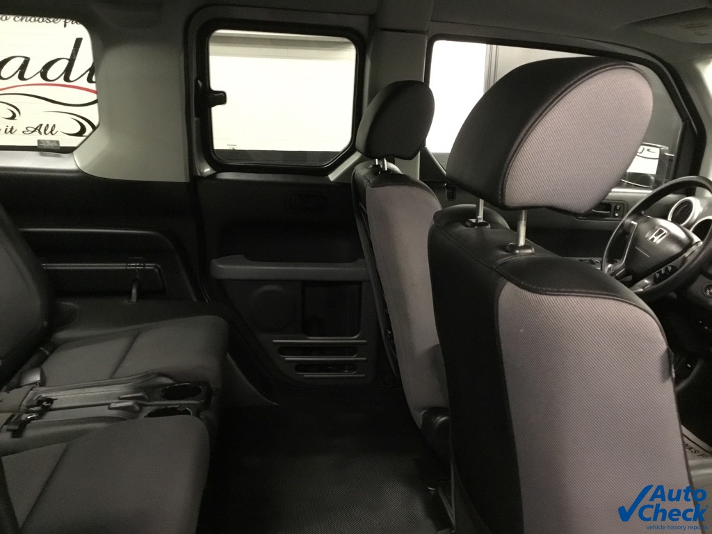 2005 Honda Element EX photo 24