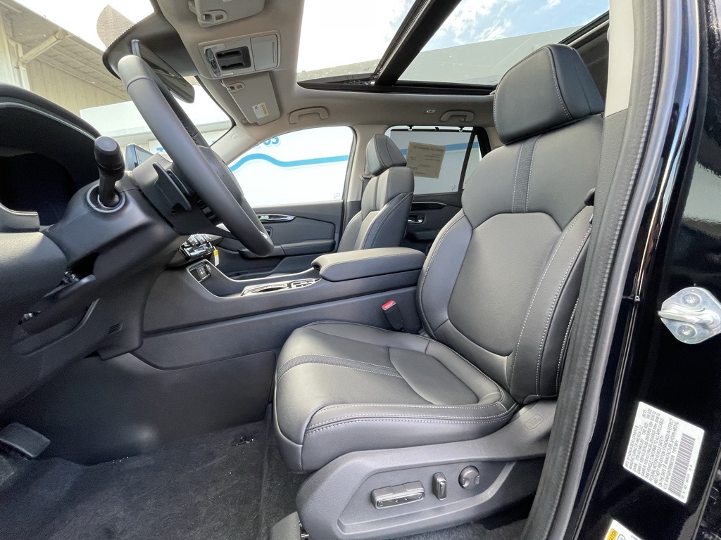 2025 Honda Pilot Touring photo 7