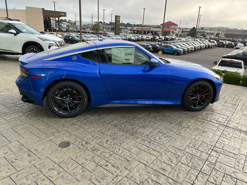 2025 Nissan Z Performance photo 3