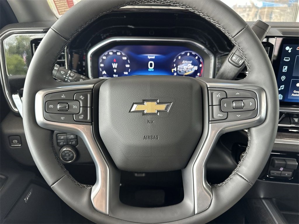 2025 Chevrolet Silverado 2500HD LTZ photo 11