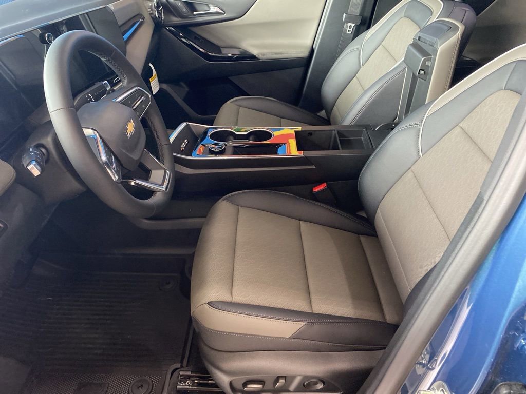2026 Chevrolet Equinox LT photo 8